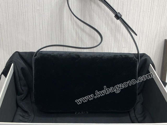 Celine專櫃2023新款Triomphe Shoulder Bag 194143 賽琳最新款凱旋門腋下包 sldj2418